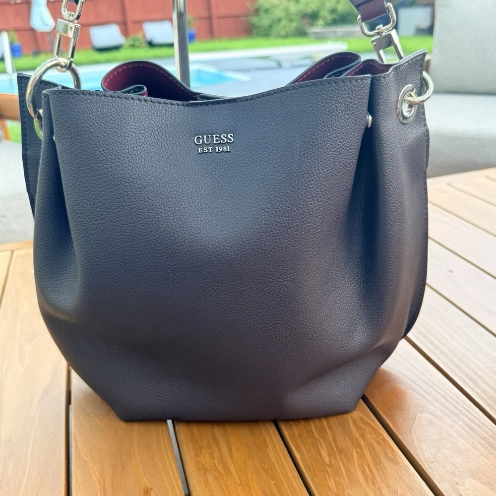 Guess burgundy Hobo Shoulder Bag Large